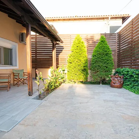 Alley House By Rentalspro Services - Halkidiki * نيكيتي