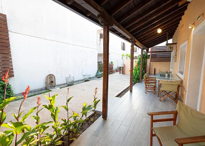 Alley House By Rentalspro Services - Halkidiki Tatil Evi Nikiti (Sithonia)